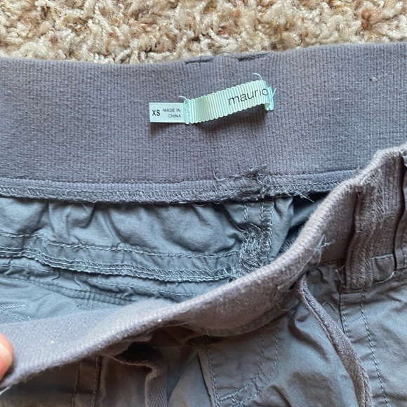 Capris - Picture 3 of 3